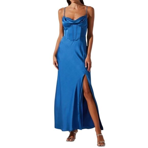 ASTR the Label Cannes Dress in Denim Blue Size S Revolve - Picture 2 of 8